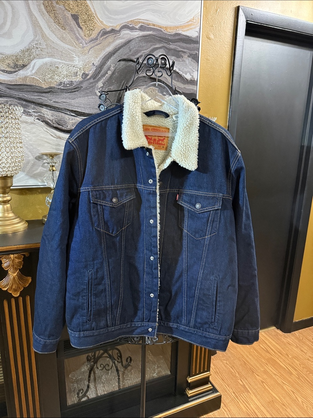 Levi Jacket - Picture 5 of 5